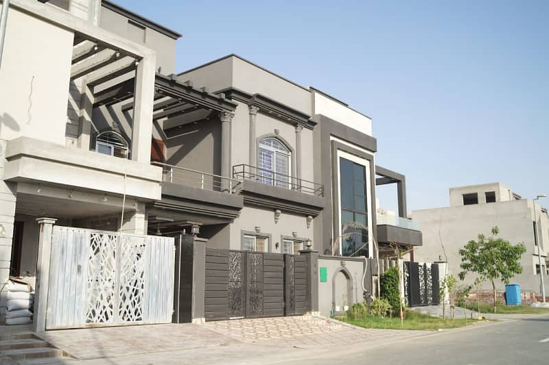 5 Marla double story Beautiful Homes (3 YEARS INSTALLMENT PLAN) SUNFLOWER AWAMI HOMES BAHRIA NASHEMAN LAHORE 6