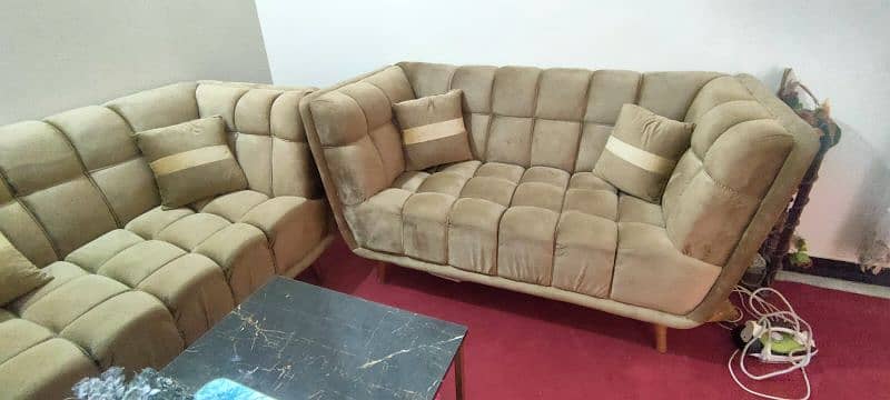 7 seater sofa with table 6