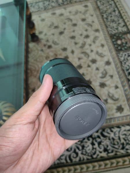 Sony 55-210mm E-mount lens with tripod 2