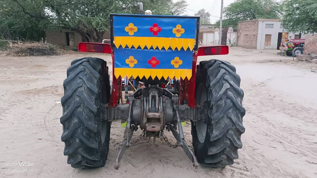 Tractor Massey Ferguson 260 Model 2010 1