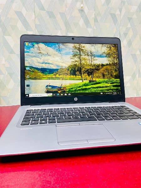 HP 840---g4. . . 10/10 i5___7thGen  8Gb Ram (256ssd)fhd 2