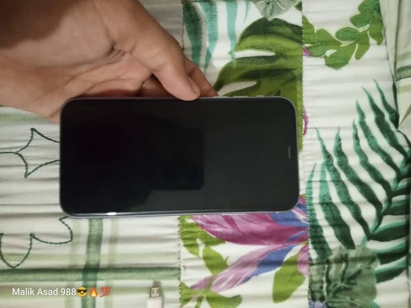 IPhone 11 128gb Non PTA (factory unlock ) 6