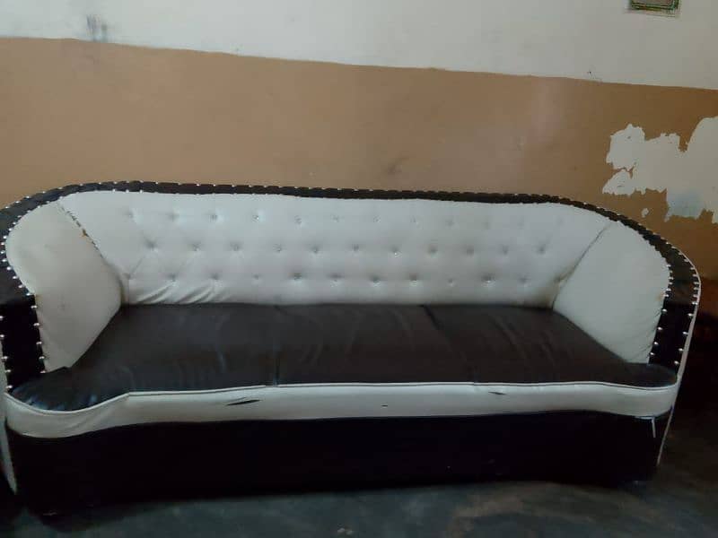 New condition me ha sofa /03425059262) 3