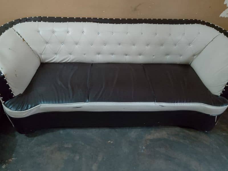 New condition me ha sofa /03425059262) 5