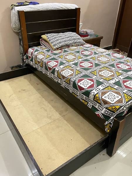 Single bed with under bed and mattress 4