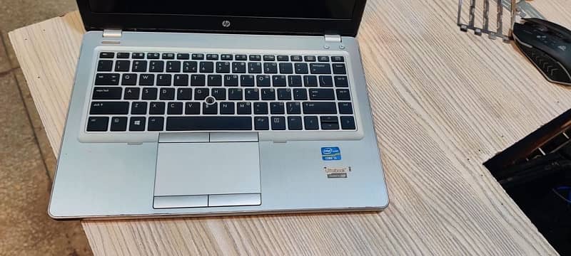 HP Folio 9470m slim machine 4