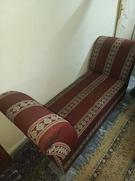 two seater dewan in reasonable price 2