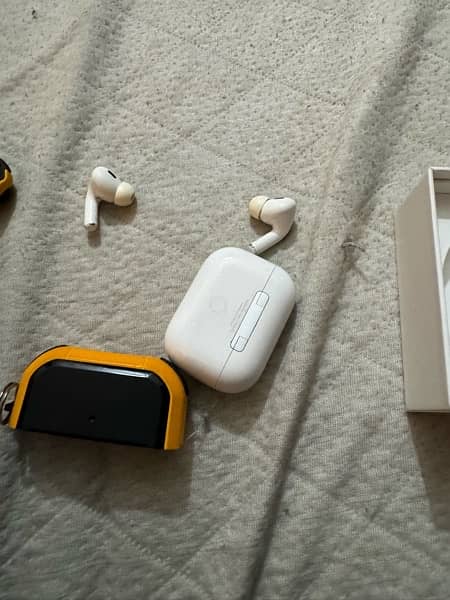 Apple Airpods Pro 2nd Generation (2 month warranty left) 3