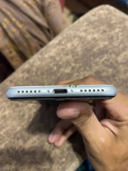 iPhone SE 2020 Non PTA JV 0