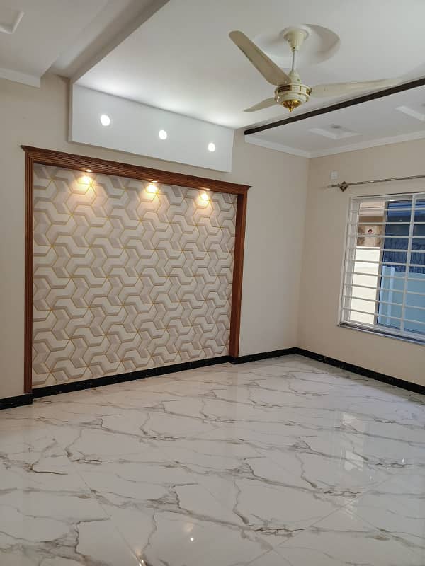Size 35x70 Brand New Full House For Rent In G-13 15