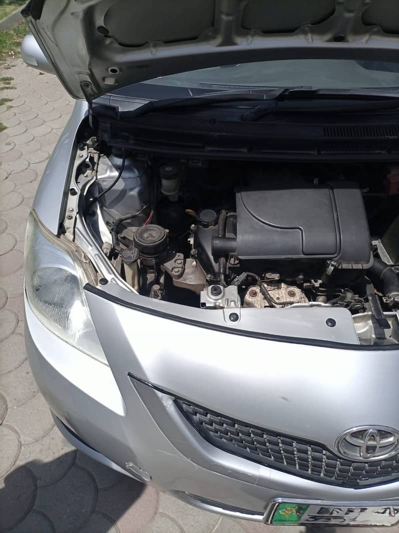 Toyota Belta 2013 3