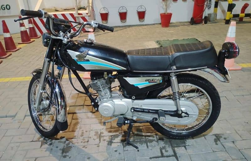 Honda 125 2004 model for sale 3