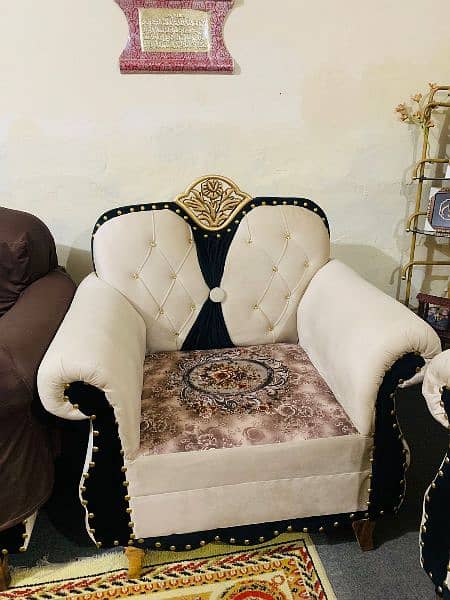 New Condition Sofas 5 Seater 46000 3