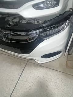 honda vezel front bumpers and front original ligts 0