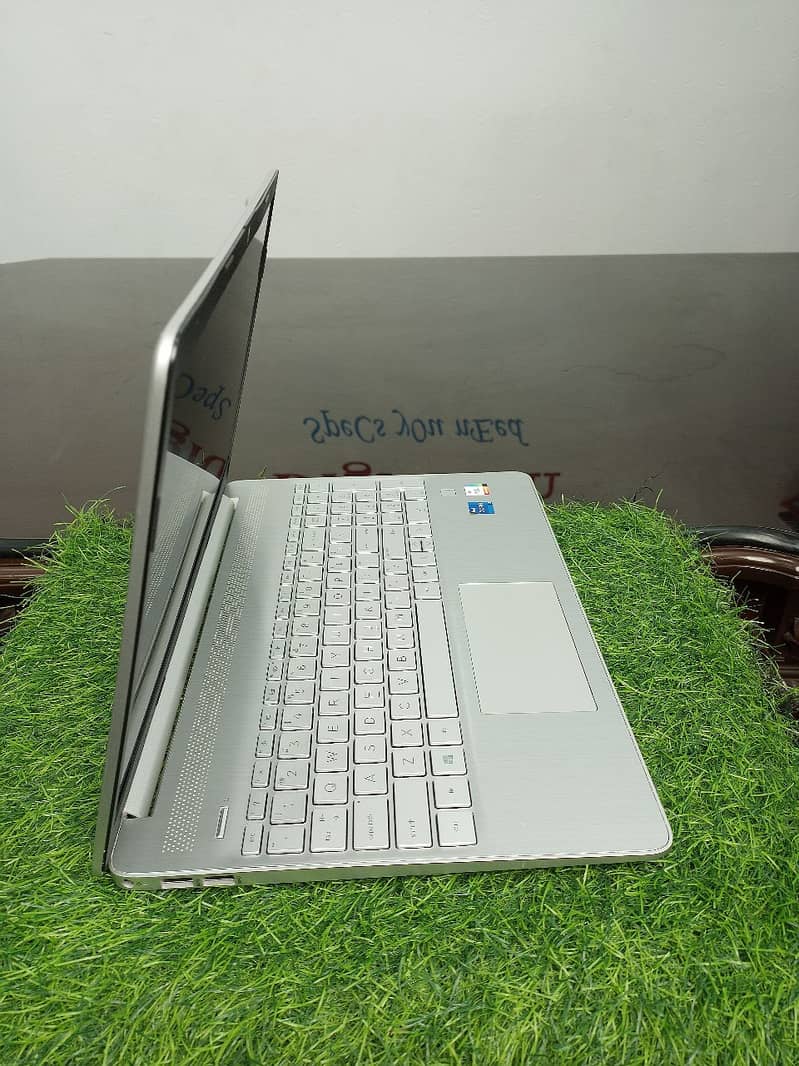 Hp Laptop | Core i7 Processor | 11 Generation | Laptops for sale 2