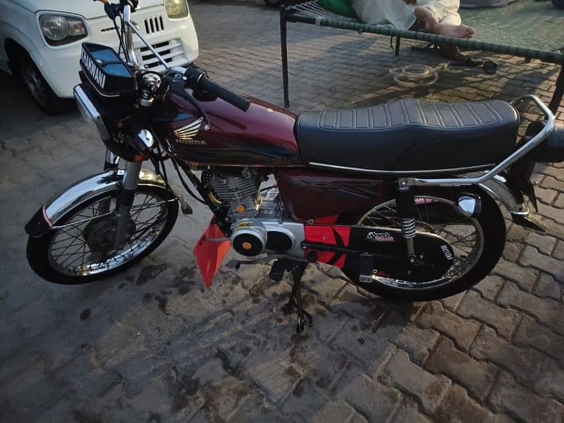 honda CG 125 2018 model red color janion bike k 1