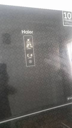 HAIER 10/10 Condition, full size Glass door with automatic system 0