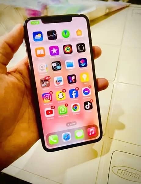 iPhone XS Max 64gb all ok 10by10 pta approved dual 78BH all pack goldn 2