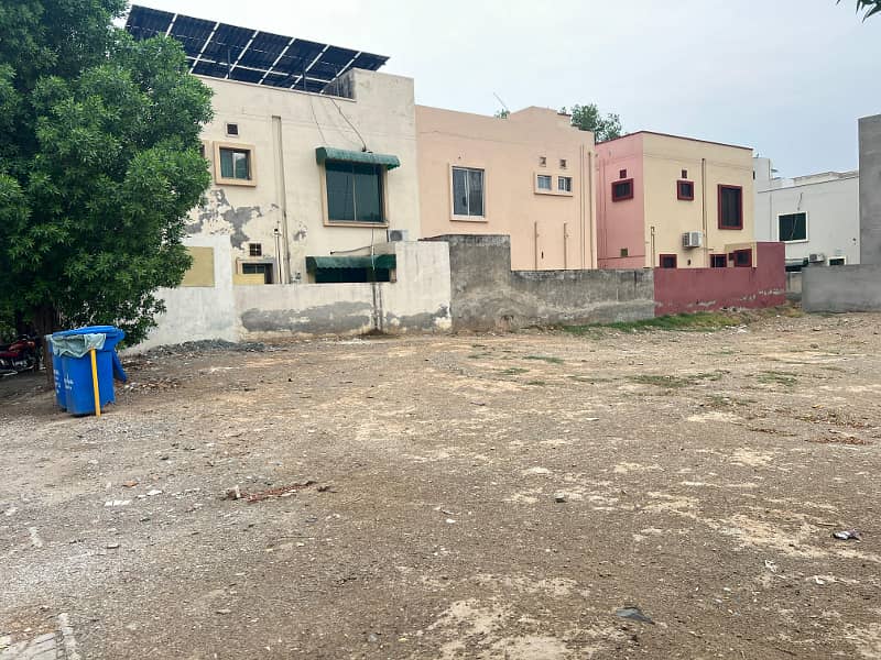 5 Marla Plot Available For Sale in Bahria Town Lahore 2