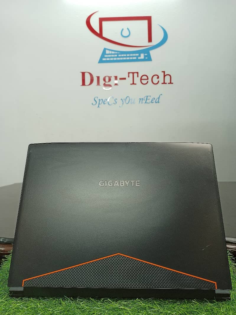 Gigabyte Laptop | Core i7 HQ | 7 Generation | Laptops for sale 3