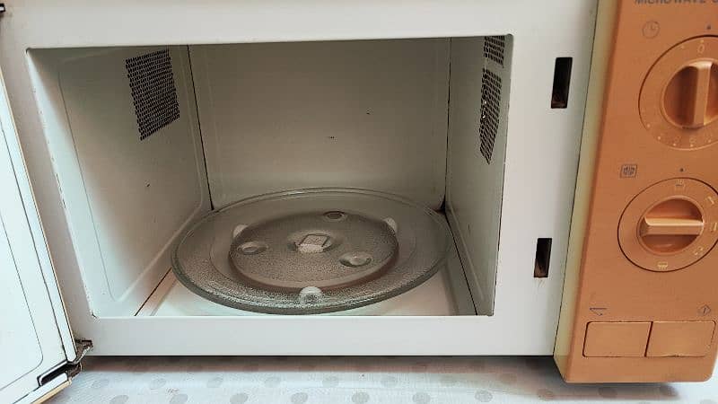 SAMSUNG MICROWAVE FOR SALE 6