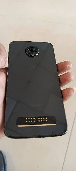 exchange possible moto z3 4gb 64gb 10/10 out class camera 9