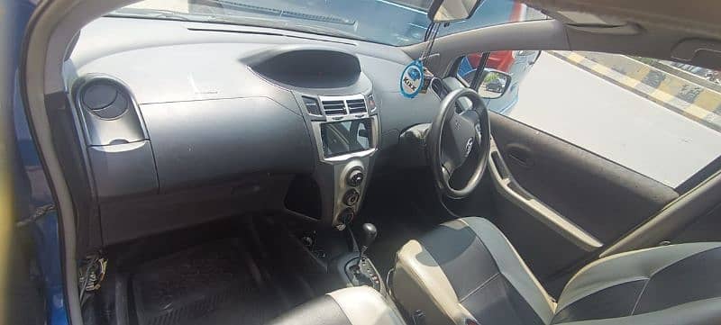 Toyota Vitz 2012 5