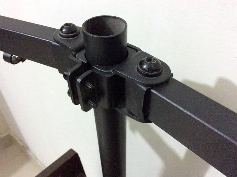 LCD Mount (Dual Stand) 3