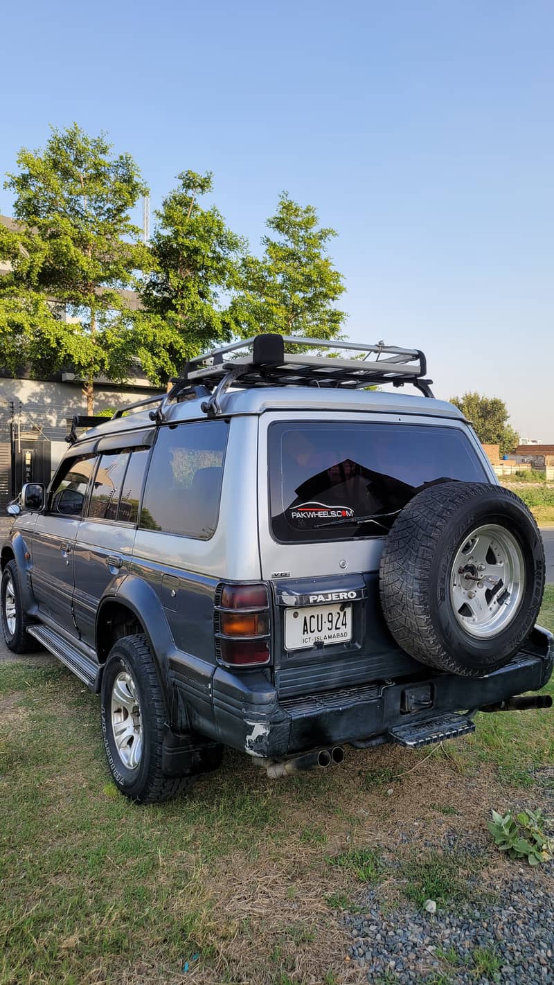 Mitsubishi Pajero 1992 Petrol Automatic 5