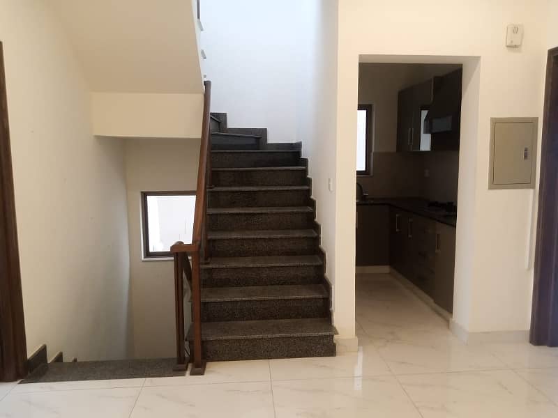 One Kanal Luxury House For Sale in DHA phase 3 3