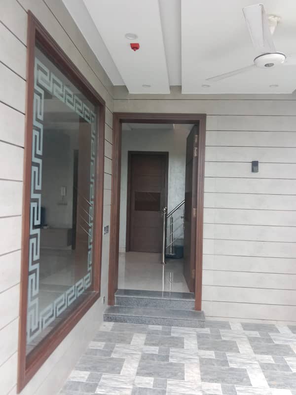 One Kanal Luxury House For Sale in DHA phase 3 28