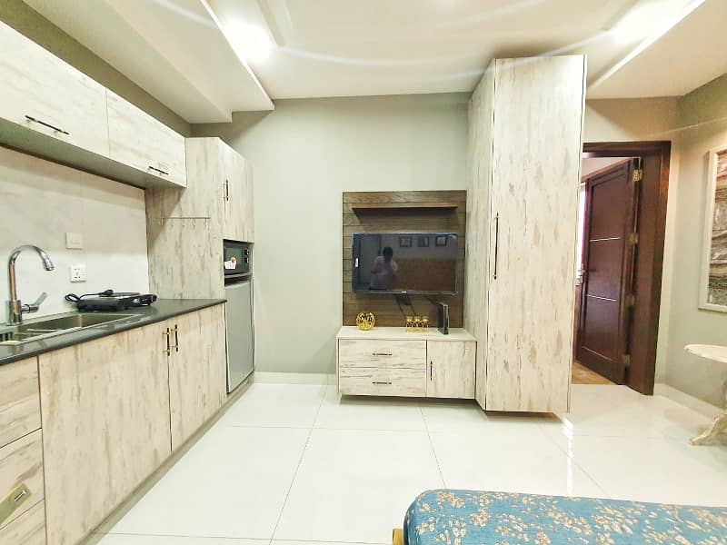 Studio Luxury Furnished Flat Apartment Available In Bahria Town Lahore 5