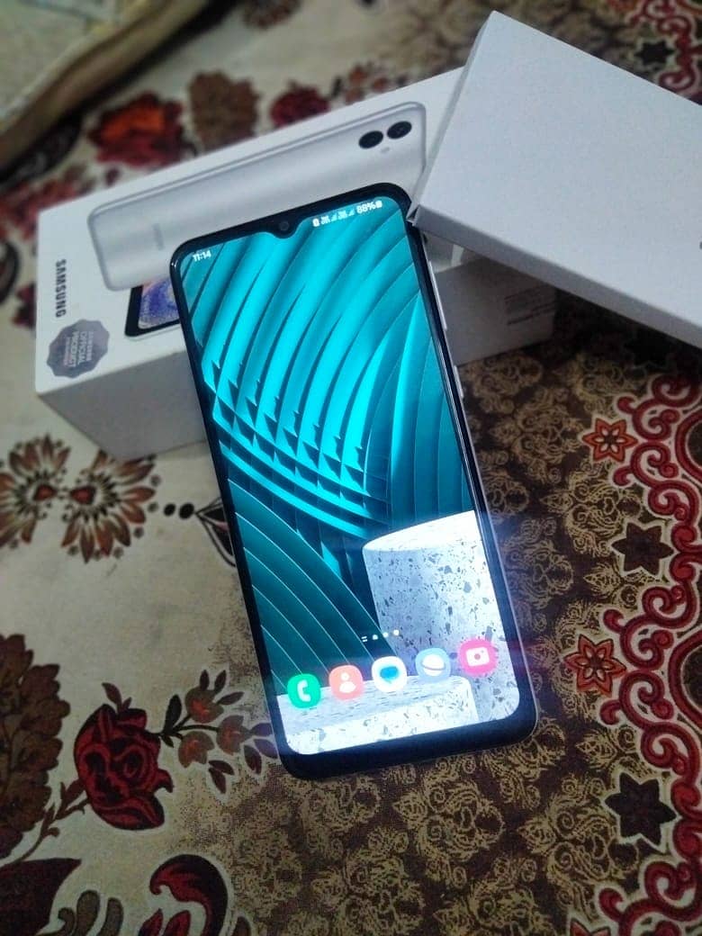 Samsung Galaxy A04 (2 Months Used) 10