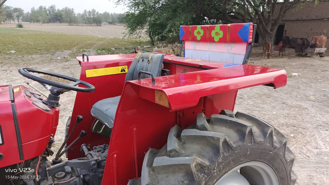 Tractor Massey Ferguson 240 Model 2017 17