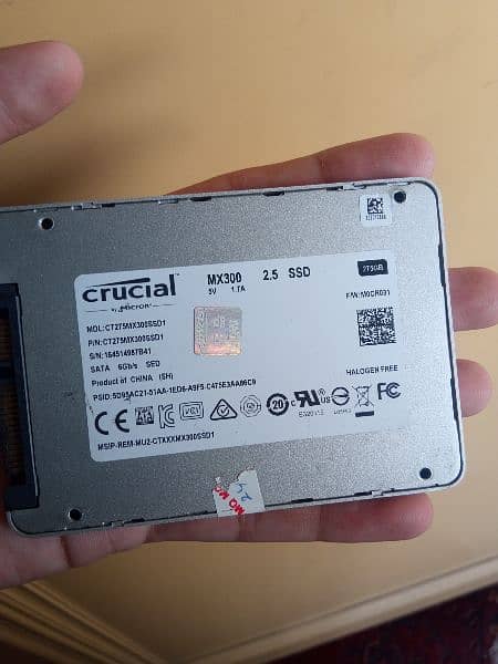 Crucial by Micron MX300 275GB SATA SSD 1