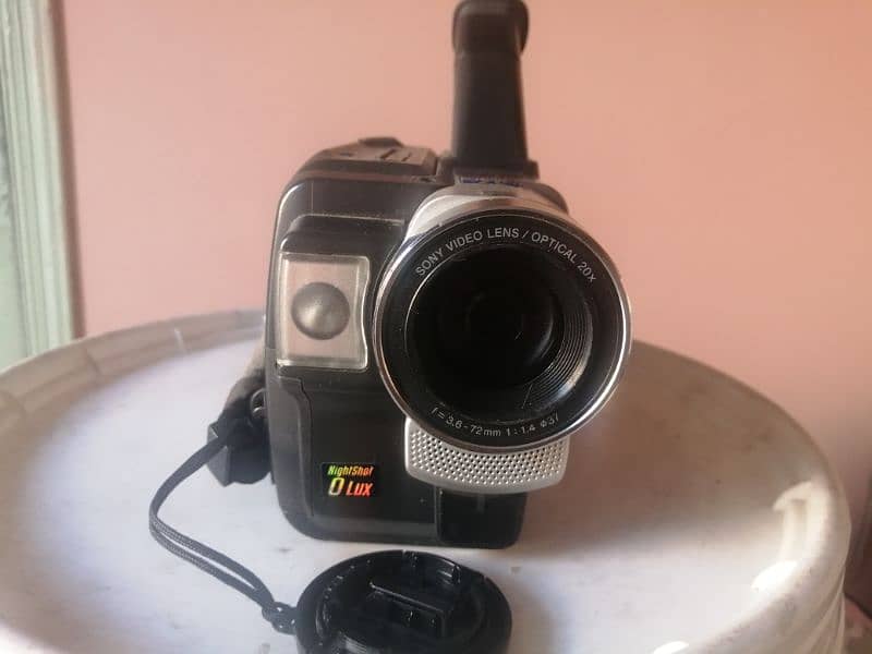 Sony Handycam video Hi8 450xdigital zoom antique item 1