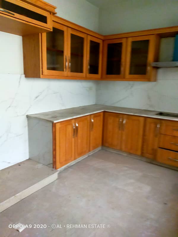 1 Kanal Facing Park Upper Portion Available For Rent e 1