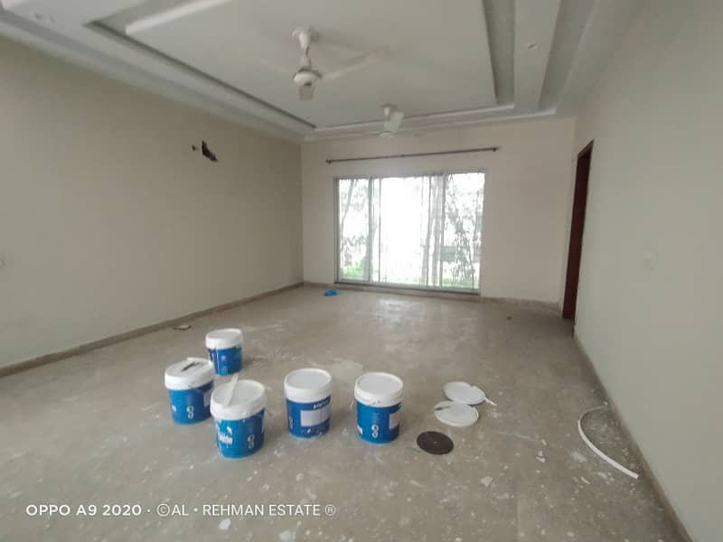 1 Kanal Facing Park Upper Portion Available For Rent e 8