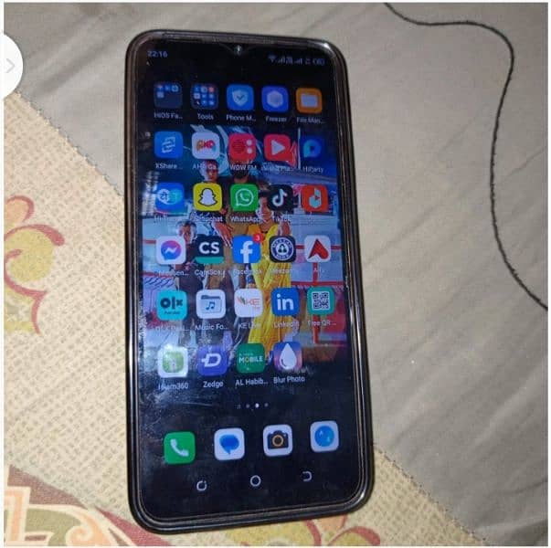 Tecno Spark 8C 1