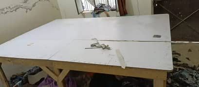 Fabric Cutting Table 0