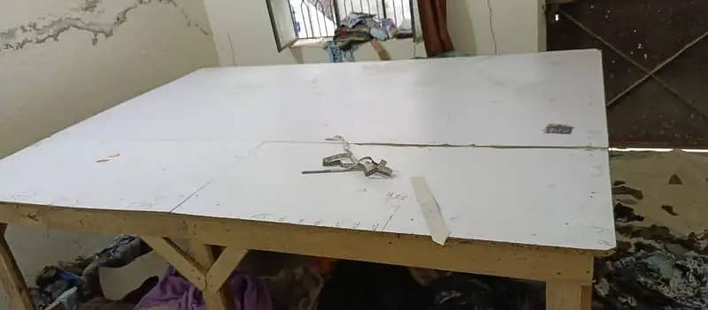 Fabric Cutting Table 0