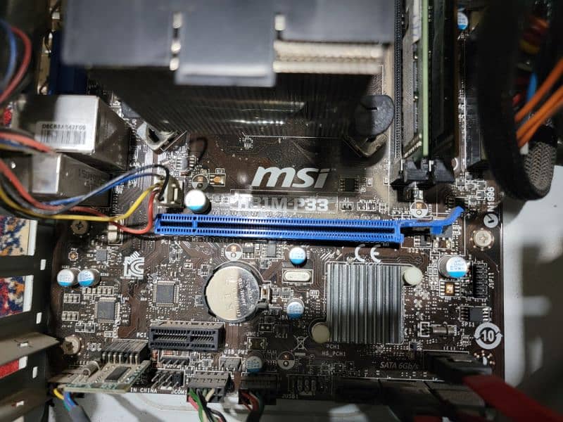 Intel(R) Core(TM) i5-4440 CPU @ 3.10GHz 3.10 GHz with Rx 570 4gb GPU 3
