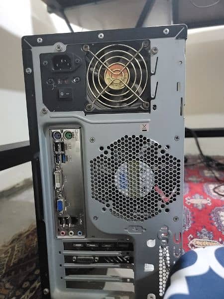 Intel(R) Core(TM) i5-4440 CPU @ 3.10GHz 3.10 GHz with Rx 570 4gb GPU 12