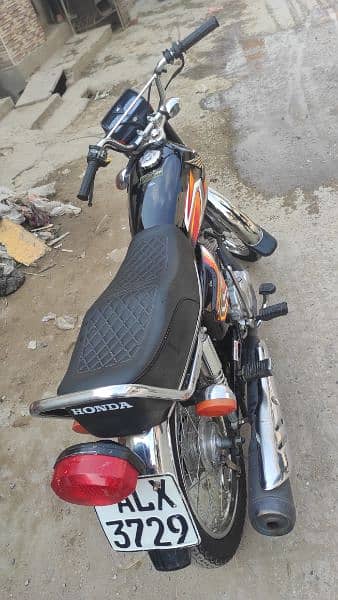 125 bike for sale     2022 model  used  no foult 1