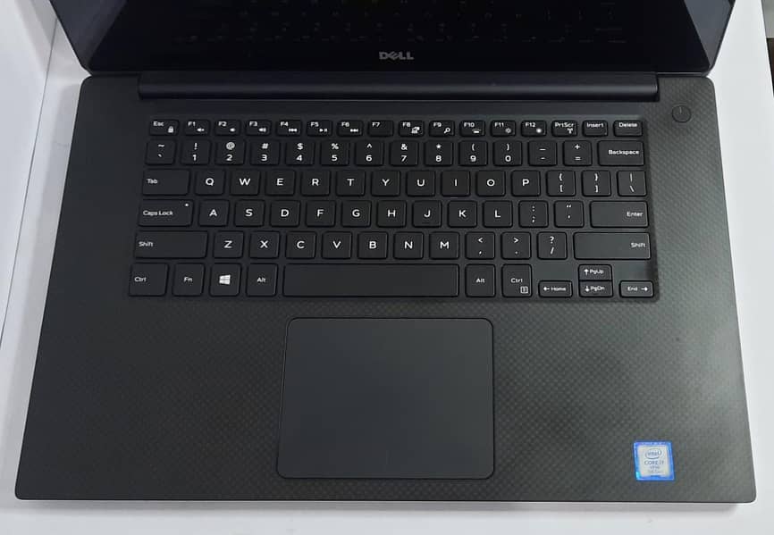 DELL PRECISION 5520 1