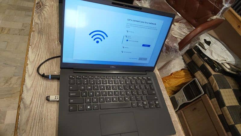 DELL LETITUDE 7400 TOUCH I7 8TH GEN 3