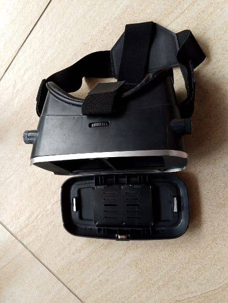 Shinecon VR set for mobile phones 1