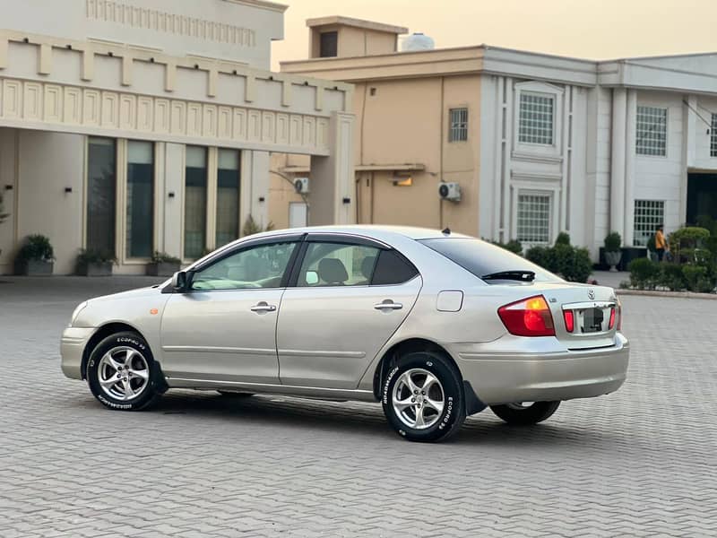 Toyota Premio 2004, two wheel drive 121 2