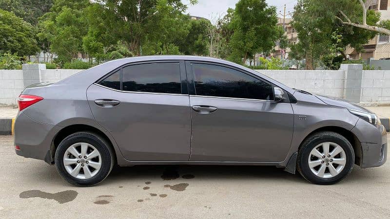 Toyota Corolla Altis 2016 1