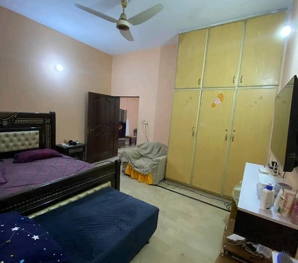 5 Marla Lower Portion Available For Rent In Johar Town Phase Near Emporium Mall 4